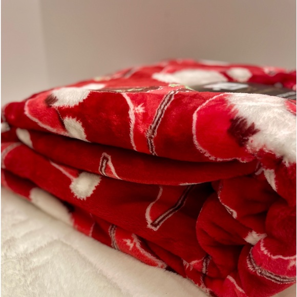 Merry Christmas Y’all Red Faux Fur HOLIDAY Country Cowboy Boot Throw Blanket - Picture 4 of 7